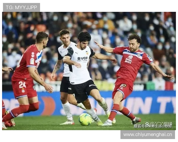 瓦伦西亚重返欧战可能性：西甲竞争格局变化，能否实现存在变数