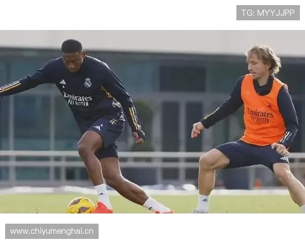 贝林厄姆 vs 莫德里奇：技术掌控与中场节奏差异